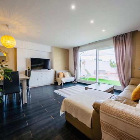 Frente A La Playa Apartamento Boutique En Марбелья Екстер'єр фото