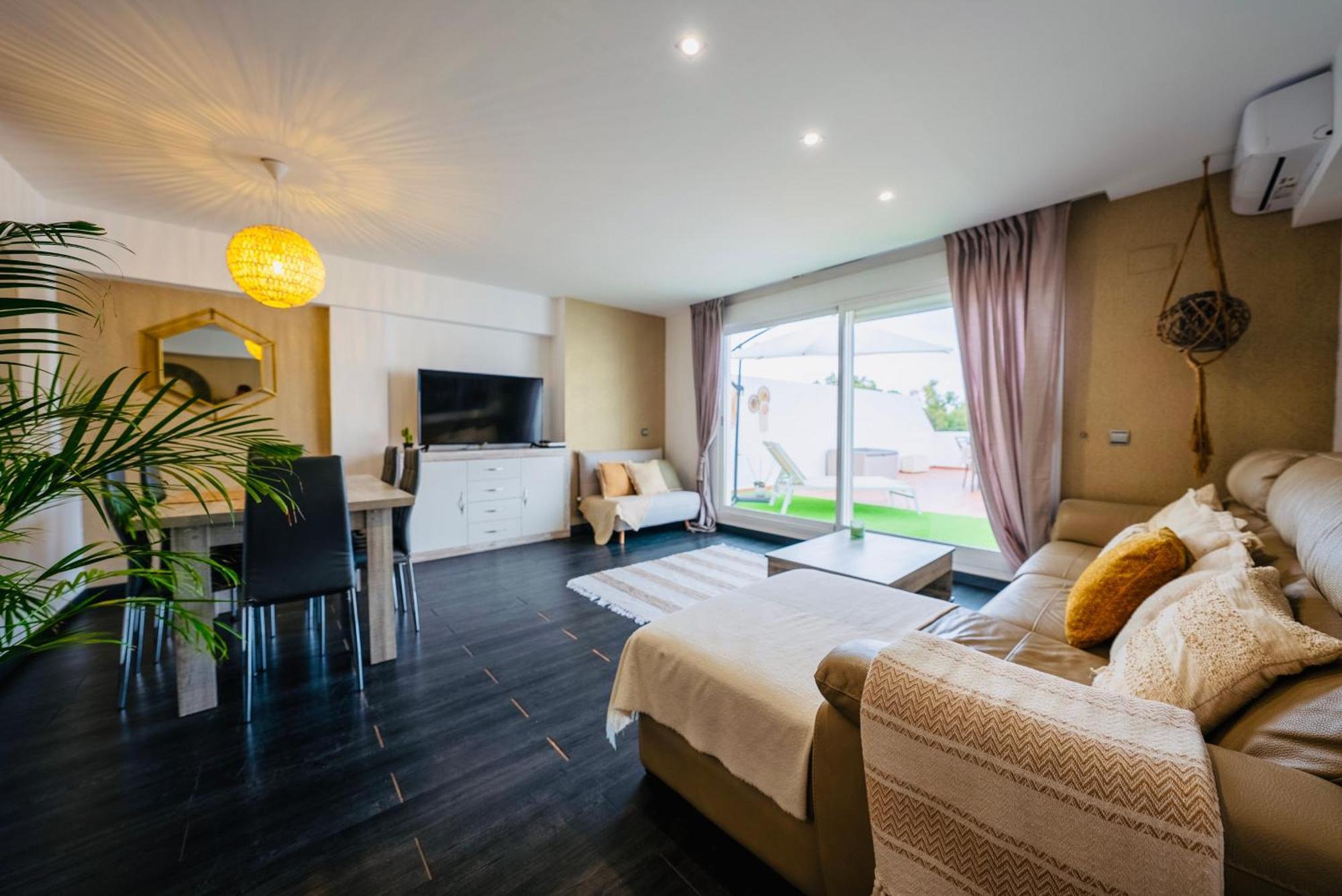 Frente A La Playa Apartamento Boutique En Марбелья Екстер'єр фото