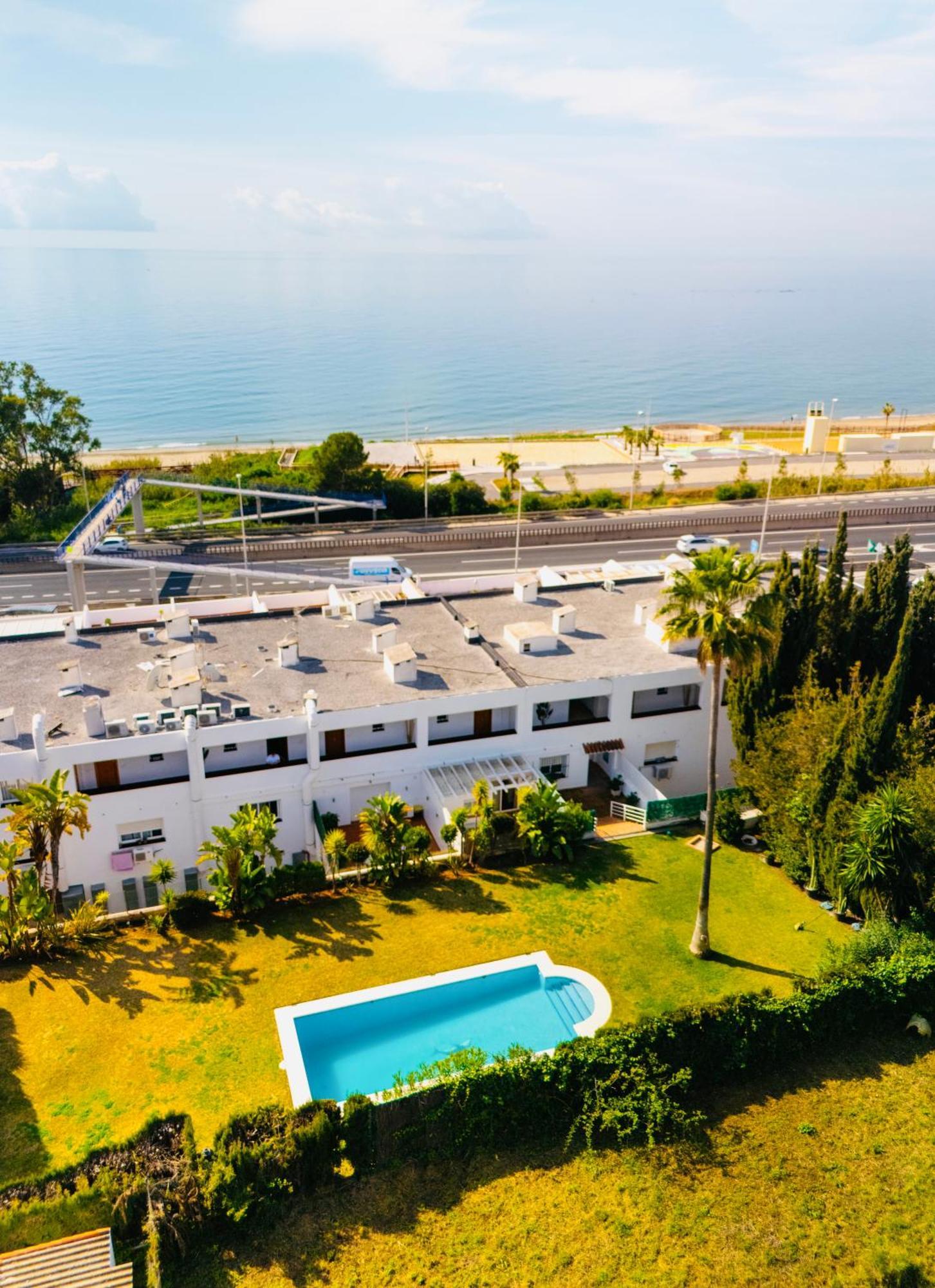 Frente A La Playa Apartamento Boutique En Марбелья Екстер'єр фото